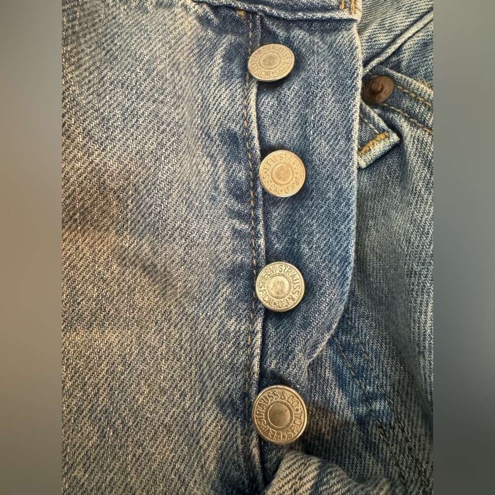 Levi’s 501 Distressed Jeans | Size 27 | Soft Denim | Excellent Condition - Picture 6 of 17